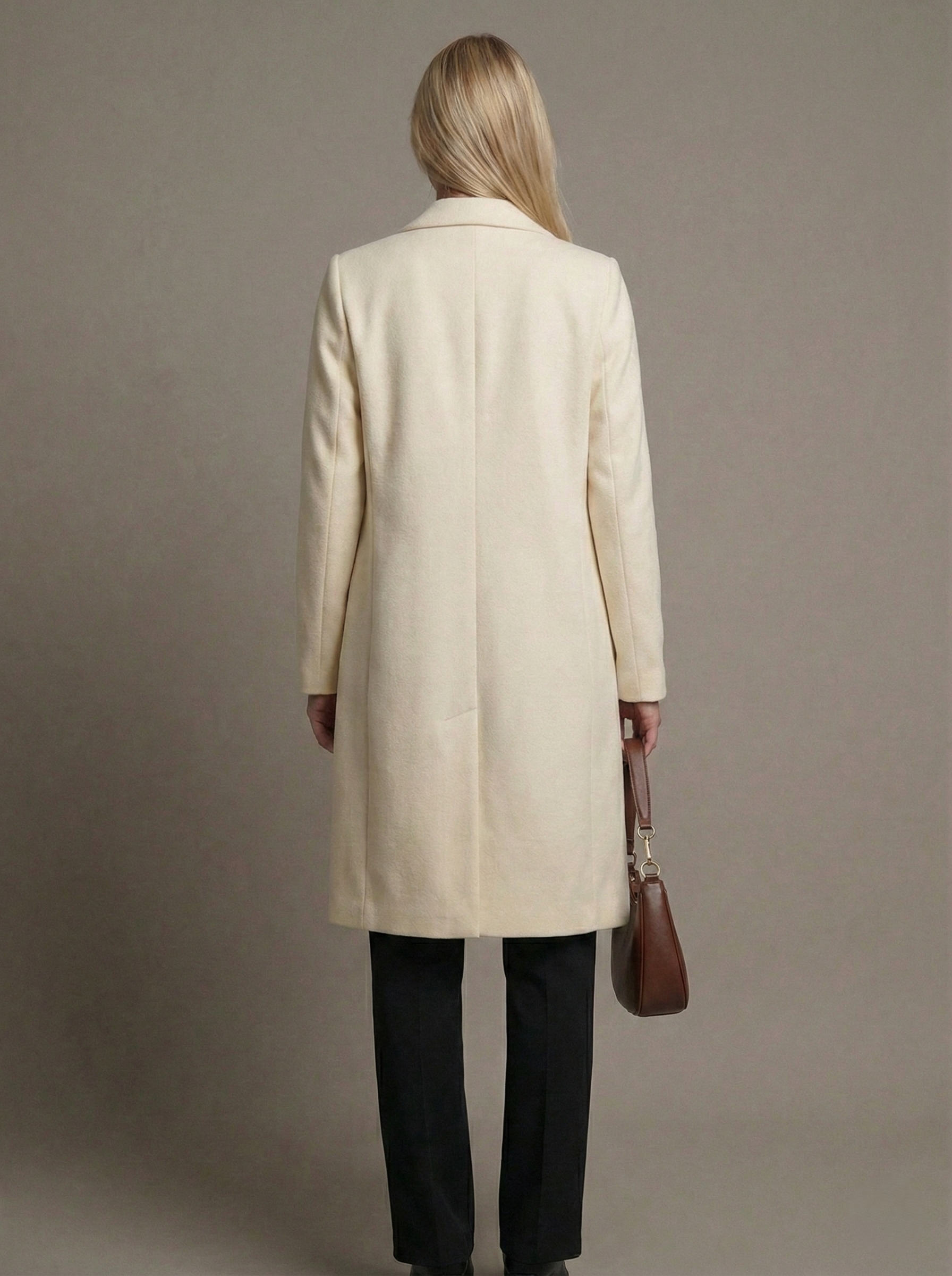 Women's wool coat with notched collar