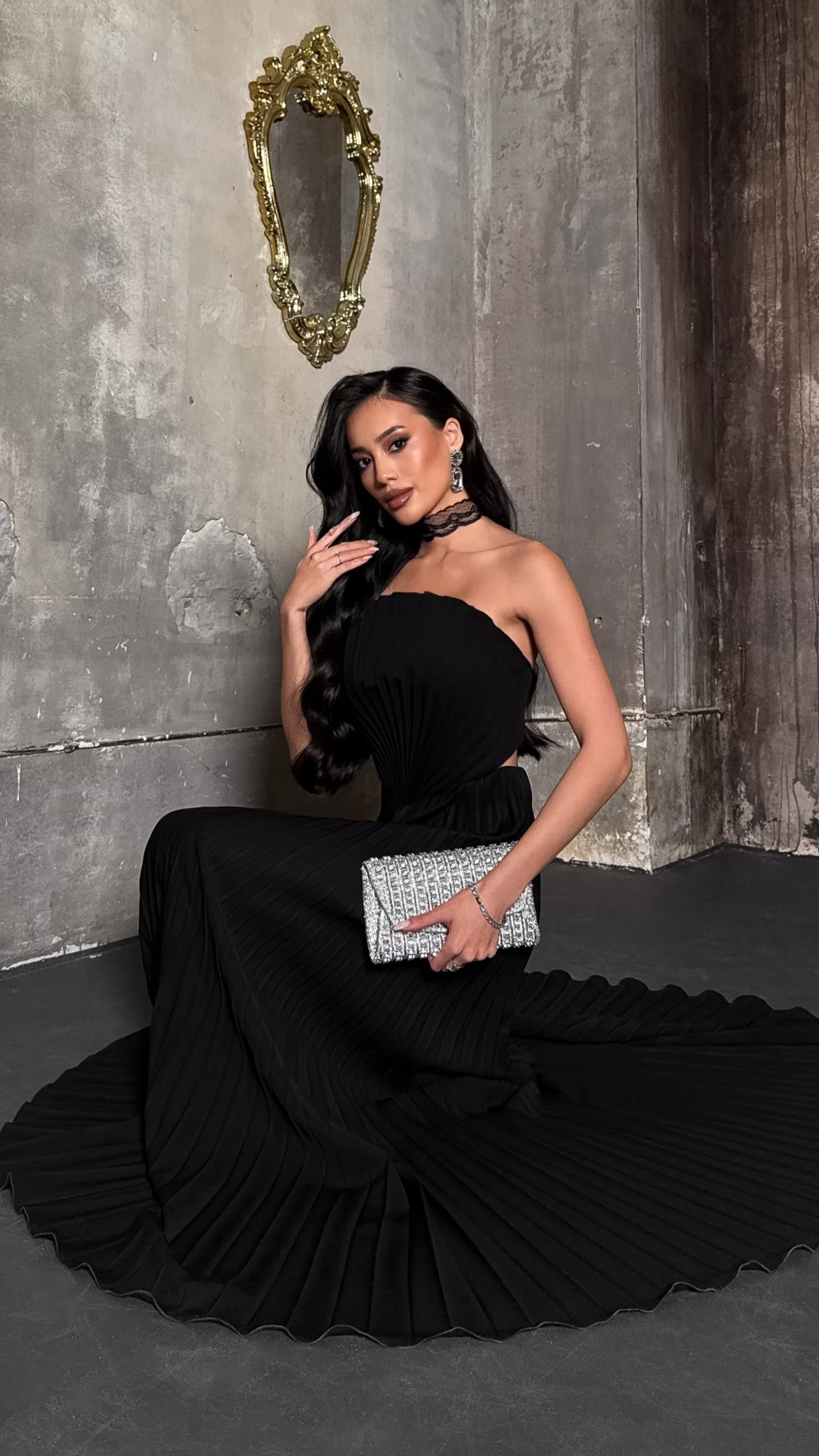 Abendkleid „Shell“ mit Falten und schulterfreiem schulterfreiem Ausschnitt